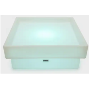 Table basse carrée pour la découverte sensorielle avec éclairage d'ambiance