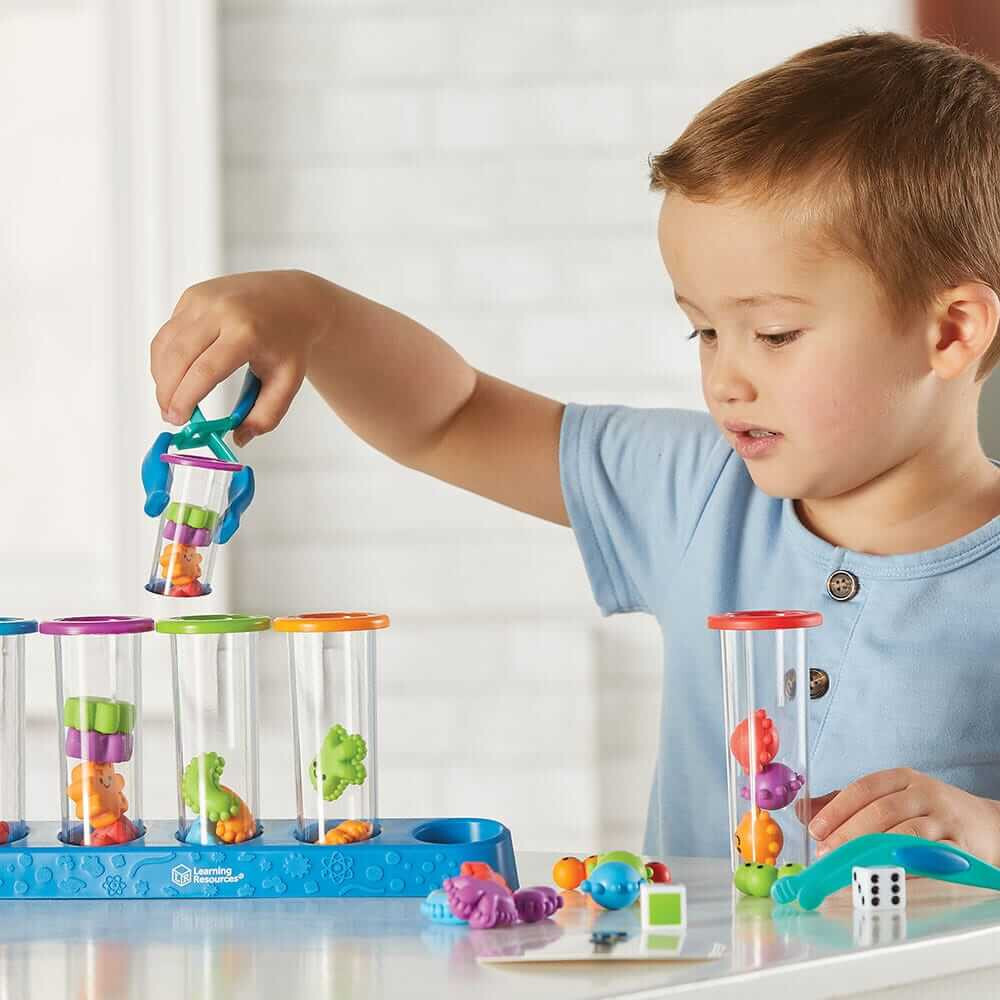 Ensemble de tri de motricité fine Silly Science - Learning ressource